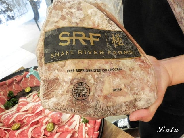雙人大胃王套餐（50oz）只要NT$1699，挑戰成功現折NT$500。瀧厚鍋物景平店。中和火鍋推薦。打卡加價NT$99吃世界頂級和牛