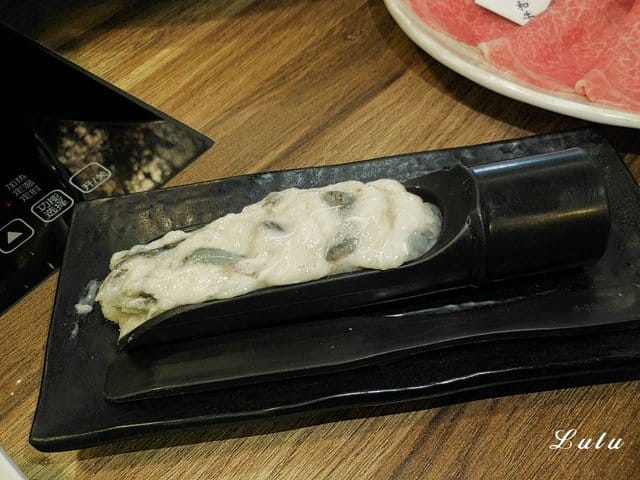雙人大胃王套餐（50oz）只要NT$1699，挑戰成功現折NT$500。瀧厚鍋物景平店。中和火鍋推薦。打卡加價NT$99吃世界頂級和牛