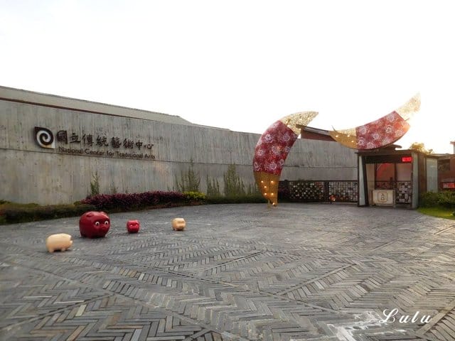 宜蘭美食推薦。宜蘭蘆花雞料理餐廳。碳烤蘆花雞＆哈密瓜雞湯。獨特醬汁，提味更提鮮。肉質鮮美，口感紮實，不乾柴