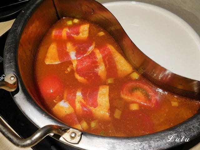 台灣火鍋第一品牌。肉多多火鍋景美店。沒吃過肉多多別說你吃過最好吃火鍋。生日節慶，朋友聚會最佳首選。貼心服務，媲美星級餐廳