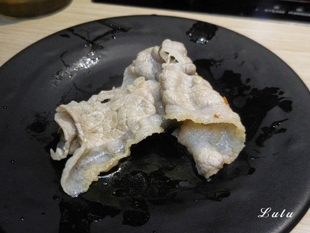 台灣火鍋第一品牌。肉多多火鍋景美店。沒吃過肉多多別說你吃過最好吃火鍋。生日節慶，朋友聚會最佳首選。貼心服務，媲美星級餐廳