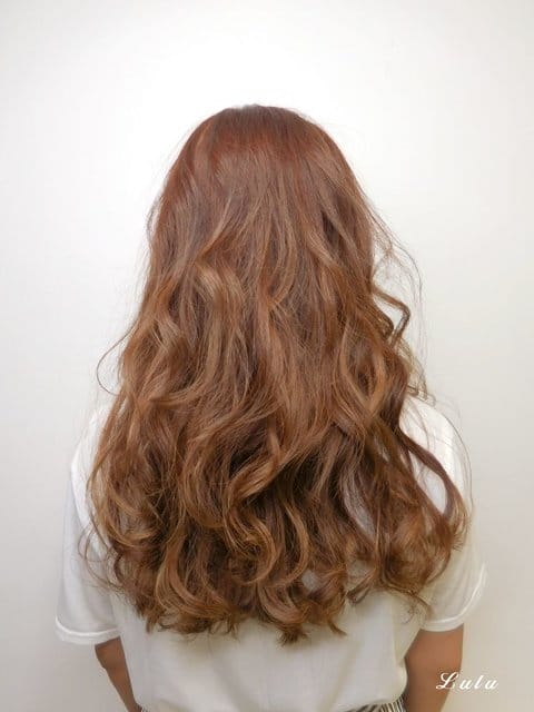 板橋美髮推薦。分享髮藝NO.2 Share Hair Salon。細心耐心的設計師Woody，讓我分段的髮色，恢復一致。呈現亮麗髮感，而且回家好整理