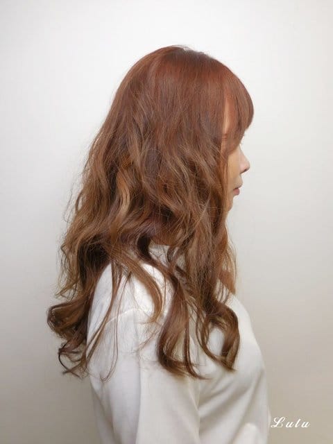 板橋美髮推薦。分享髮藝NO.2 Share Hair Salon。細心耐心的設計師Woody，讓我分段的髮色，恢復一致。呈現亮麗髮感，而且回家好整理