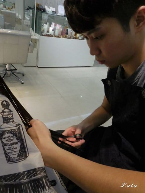 板橋美髮推薦。分享髮藝NO.2 Share Hair Salon。細心耐心的設計師Woody，讓我分段的髮色，恢復一致。呈現亮麗髮感，而且回家好整理