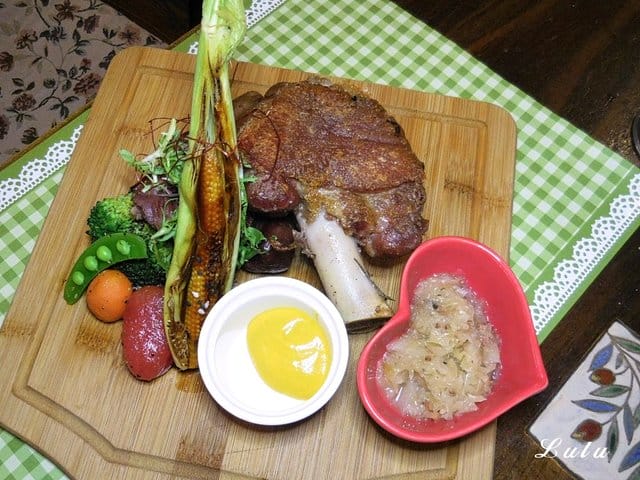 內湖美食推薦。CALACALA義大利廚房-內湖店。用餐氣氛佳，餐點價位合理，用心製作的義式料理