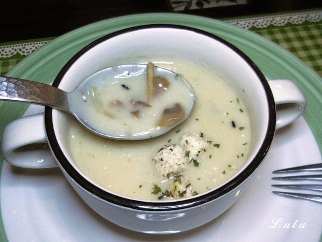 內湖美食推薦。CALACALA義大利廚房-內湖店。用餐氣氛佳，餐點價位合理，用心製作的義式料理