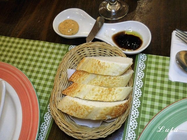 內湖美食推薦。CALACALA義大利廚房-內湖店。用餐氣氛佳，餐點價位合理，用心製作的義式料理