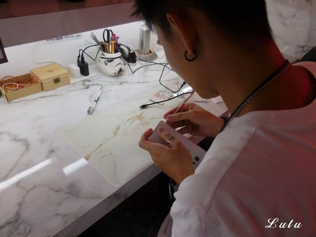 台北手機維修推薦。REALFIX 手機維修。只要1小時，快速取件，不用擔心沒有備用機可以使用