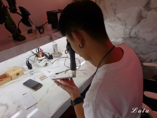台北手機維修推薦。REALFIX 手機維修。只要1小時，快速取件，不用擔心沒有備用機可以使用