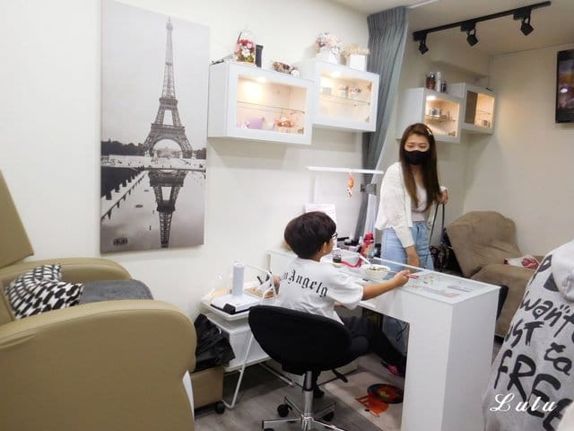 台北中山【CHI NI AI美學】韓式半永久定妝。睡醒立馬擁有自然眉型。仿真絲霧眉。韓式霧眉／紋眼線／ 水潤紋唇／ 紋髮際線推薦。林森北路。捷運松江南京站