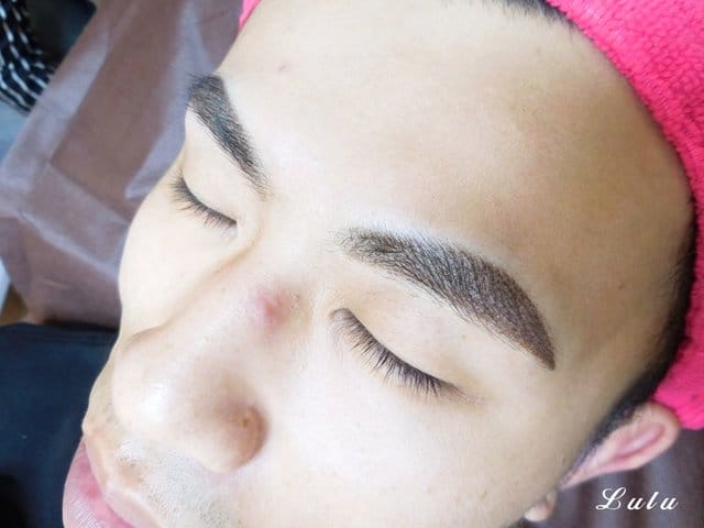台北中山【CHI NI AI美學】韓式半永久定妝。睡醒立馬擁有自然眉型。仿真絲霧眉。韓式霧眉／紋眼線／ 水潤紋唇／ 紋髮際線推薦。林森北路。捷運松江南京站