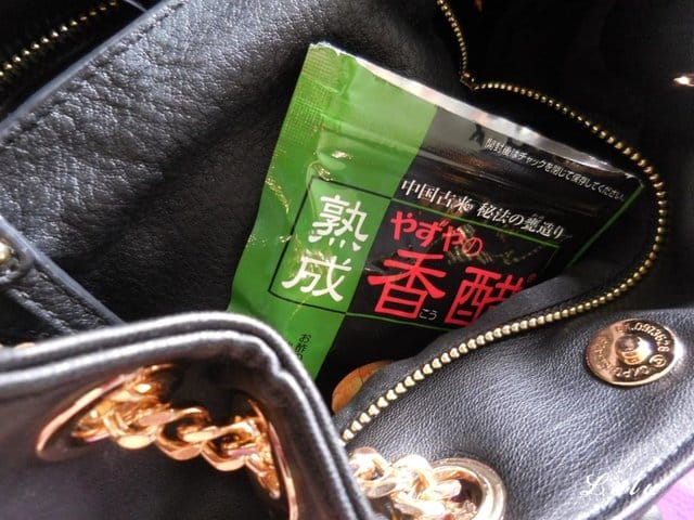 雅滋養高濃度胺基酸香醋錠。元氣、活力、素顏也美麗的秘密神器。一天2錠搭配溫開水，促進新陳代謝