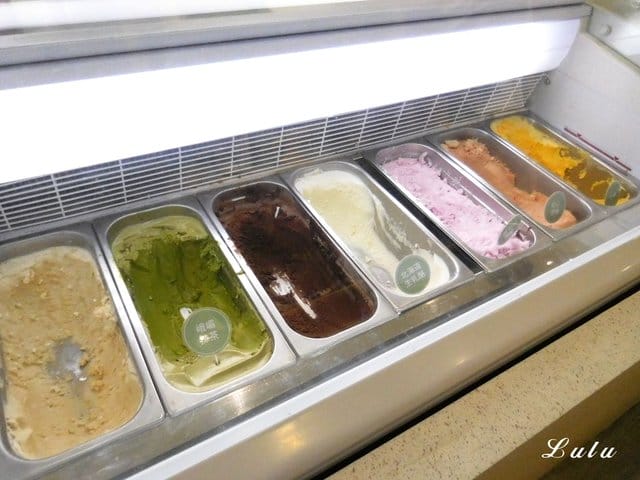 禮采芙 信義區 新店開幕。禮采芙信義北醫店。無添加化學成分。自家茶廠在地台灣茶，堅持食安無虞的食尚體驗，這就是任性的理由