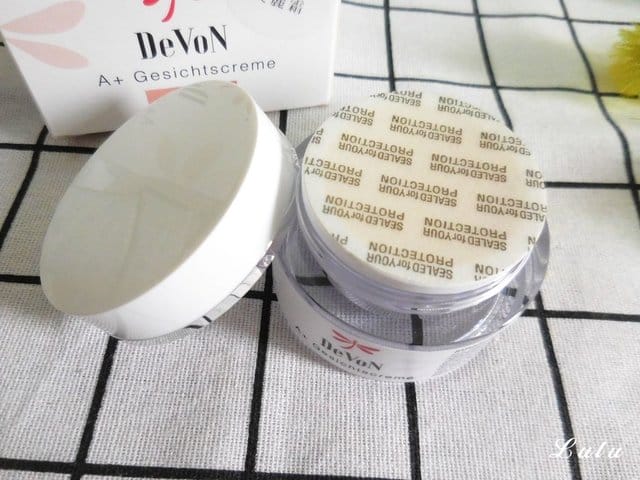 #ollobaby #德氛精油 #德國原裝進口。DeVoN 德氛 HQC保濕Q彈精華液＋佳麗玫瑰油＋美麗霜。以天然植物萃取物與植物油為基礎原料的臉部保養產品