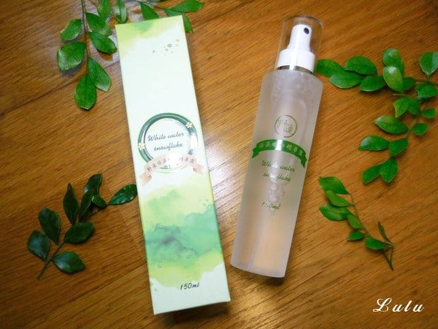 森純萃台灣野蓮保濕嫩白精華露＆森純萃台灣野蓮保濕嫩白精華乳液。夏季使用起來，保濕清爽、不黏膩的亮白保養產品推薦。台灣MIT製造