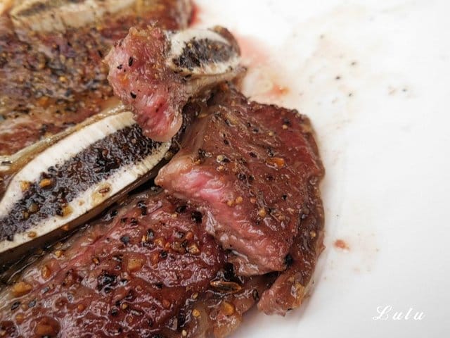 桃園美食餐廳推薦。#花園牛排。真空低溫烹調的舒肥料理。置身綠野仙蹤的夢幻餐廳。IG打卡/牛排/舒肥料理