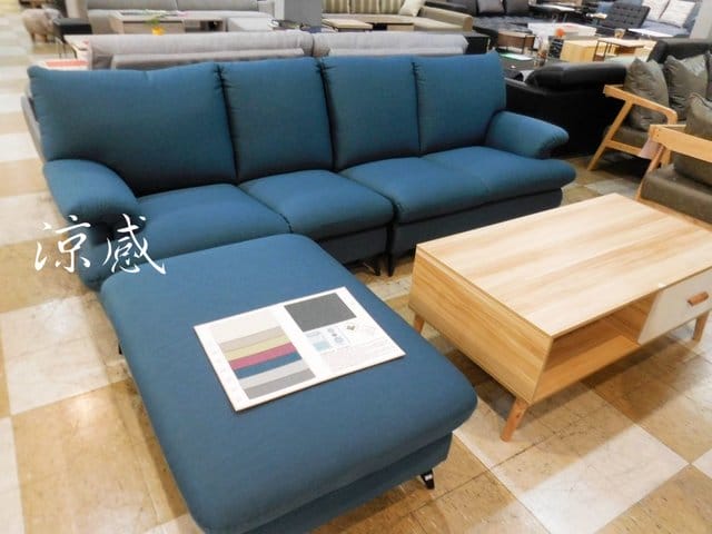 台中家具賣場推薦。丹比家具生活館。佔地1800坪的展示空間，只要你想得到的居家家具，通通可以找得到。客製化的服務，符合居家空間