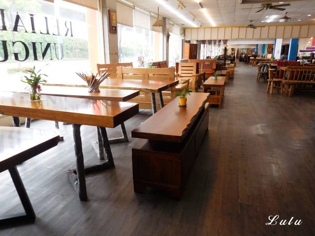 台中家具賣場推薦。丹比家具生活館。佔地1800坪的展示空間，只要你想得到的居家家具，通通可以找得到。客製化的服務，符合居家空間