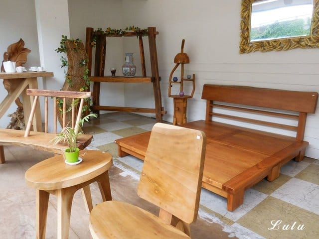 台中家具賣場推薦。丹比家具生活館。佔地1800坪的展示空間，只要你想得到的居家家具，通通可以找得到。客製化的服務，符合居家空間