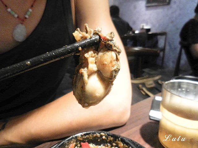 台灣火鍋第一品牌。肉多多火鍋桃園ATT站前店。沒吃過肉多多別說你吃過最好吃火鍋。貼心撥蝦服務，讓你吃蝦省去雙手味道的困擾