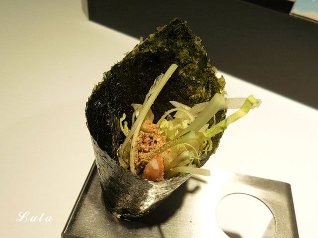 新竹Buffet推薦。晶豐百匯自助式吃到飽餐廳。超霸氣海鮮船。吃飽又吃巧。結合日、中、台式料理，精選菜色，生猛海鮮、現切生魚片吃到飽