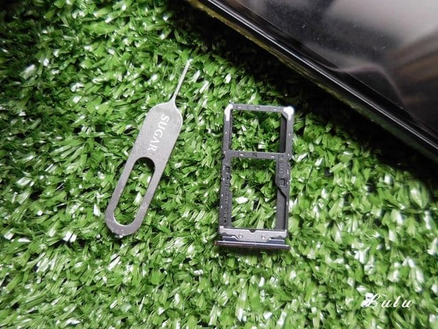 開箱文。SUGAR T50。高CP值。三鏡廣角。120°拍超廣|6.3吋高佔比螢幕|128G大容量。碳耀玻璃搭配漸層鏡面邊框設計，超質感