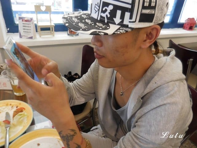 2019七夕中國情人節禮物怎麼挑。破銅爛鐵 桃園旗艦店。消費滿NT$3000抽「5000元易飛網即享卷」機票行程任你選，帶著情人一起旅行去吧。情人對戒/情人對鍊/情人手鍊/情人節飾品