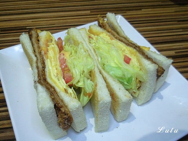 汐止好吃早餐推薦。汐止人氣早餐。魔法樂食早餐屋。讓人銷魂的惡魔吐司&撒旦吐司