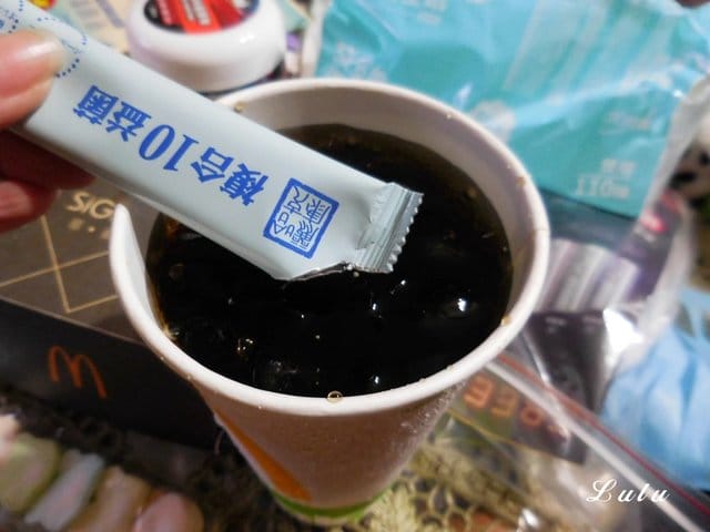 HAC常寶益生菌粉。腸道美麗健康順暢的好朋友。4歲以上小朋友都可以食用的益生菌粉。橘子優格風味，香甜濃，還可以加入喜愛飲品中增添風味