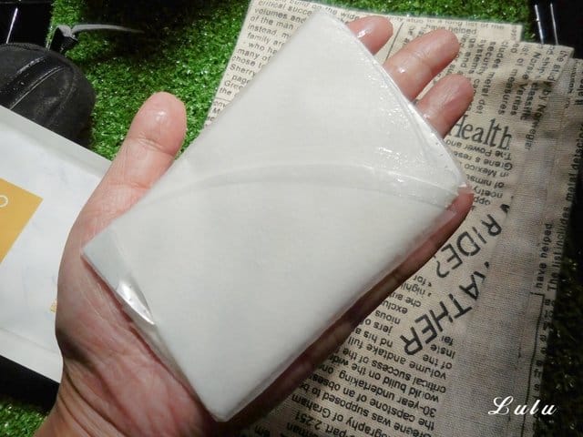CHIK’O 肌珂極瞬煥白植萃保濕面膜。高純度玻尿酸＋傳明酸。肌膚保濕亮白，一片搞定