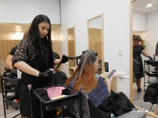 （文末優惠）新北三重美髮推薦。#管你的頭 Hair Salon。專業用心的設計師Ann，為你的一頭稻草“大拯救”。三重染髮/三重護髮/三重剪髮/三重髮廊推薦