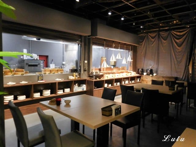 桃園吃到飽。港點大師桃園家樂福經國店。各式港點無限量供應吃到飽。麻辣小龍蝦/鮮蝦粉腸/腐皮蝦仁/奶皇流沙包/蠔汁鮮竹捲/蟹皇燒賣