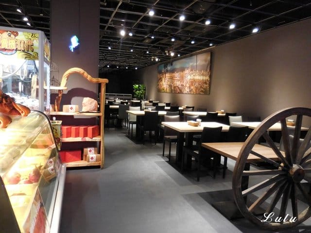 桃園吃到飽。港點大師桃園家樂福經國店。各式港點無限量供應吃到飽。麻辣小龍蝦/鮮蝦粉腸/腐皮蝦仁/奶皇流沙包/蠔汁鮮竹捲/蟹皇燒賣