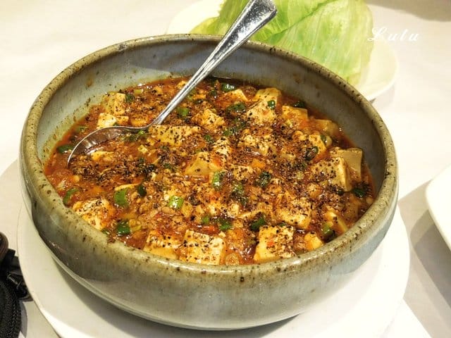 六廚川客料理。30年老字號的川菜客家菜料理。近捷運大安森林公園站1號出口步行約3分鐘腳程
