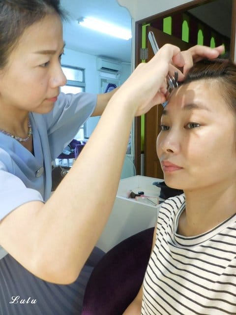 板橋奧斯塔蘿美學。精油彩妝穿搭體驗課程。低潮時送給自己的一句話，奧黛麗赫本優雅經典語錄。精油牌卡：甜姐兒