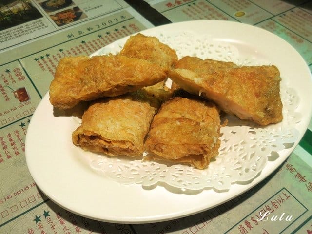 波記茶餐廳。台北東區平價港式茶餐廳推薦。彷彿置身香港電影情節的用餐環境。近捷運忠孝敦化站