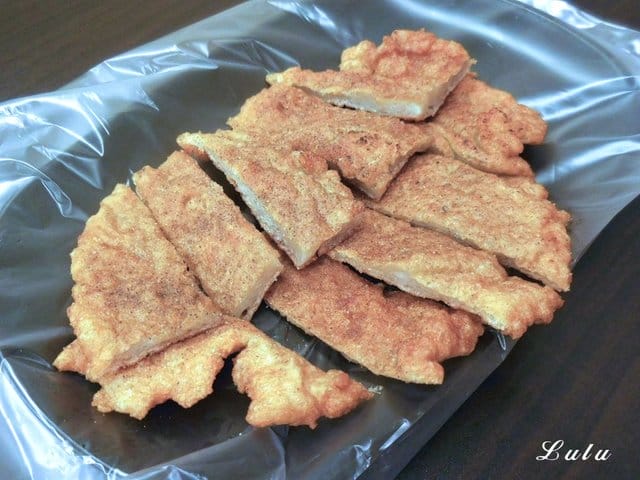 台北公館美食商圈。超人氣美食（宵夜）推薦。五姐妹黑輪的店-台北總店。嚴選豬大骨熬煮的關東煮/麻辣關東煮。嘉義黑香腸＋手工糯米腸。和風黑輪片