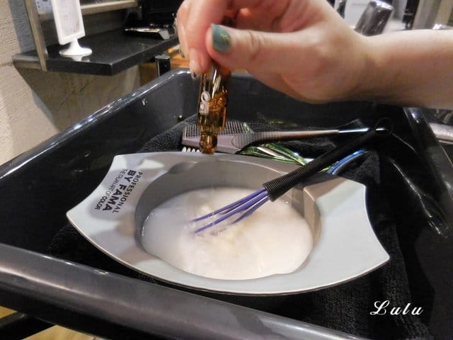 內湖染髮推薦，特別推薦加慕秀內湖店設計師Cheery專業用心設計，呵護秀髮不受損，階段式挑染，讓頭髮更有立體線條感「毫無美肌真實分享體驗推薦」