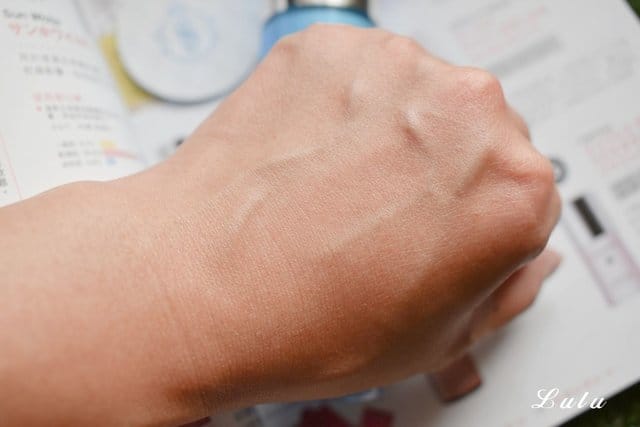 如易農科絲蛋白緊緻精粹液 Lift Essence With Fibroin。高效微乳滲透科技，補水滋潤直達肌底。解肌膚的渴，一次KO所有肌膚問題