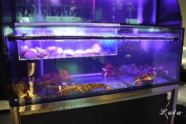 二訪/明水然 無菜單鐵板燒大直店。嚴選新鮮頂級食材，新鮮活抓海鮮，師傅用心烹調出令人銷魂的美味
