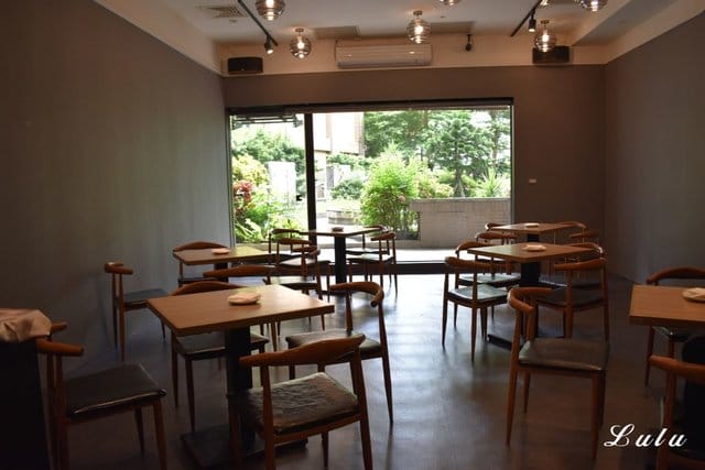 二訪/明水然 無菜單鐵板燒大直店。嚴選新鮮頂級食材，新鮮活抓海鮮，師傅用心烹調出令人銷魂的美味