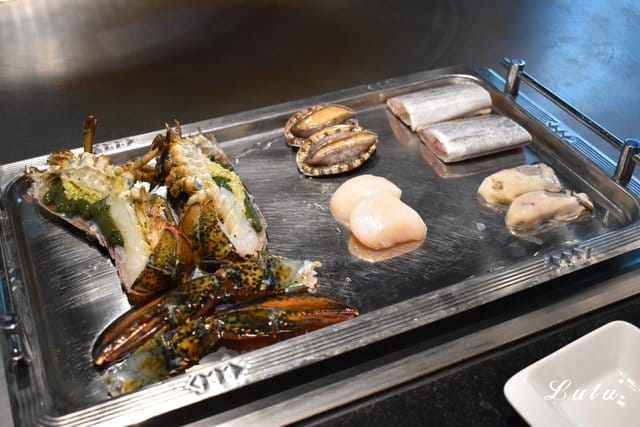 二訪/明水然 無菜單鐵板燒大直店。嚴選新鮮頂級食材，新鮮活抓海鮮，師傅用心烹調出令人銷魂的美味