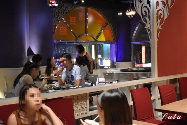 （文末抽獎）Lacuz泰式料理吃到飽台大公館店。恰恰好的份量，讓你可以盡情享受各式泰料。飲料吧、甜品吧無限量供應。近台北捷運公館站5分鐘腳程