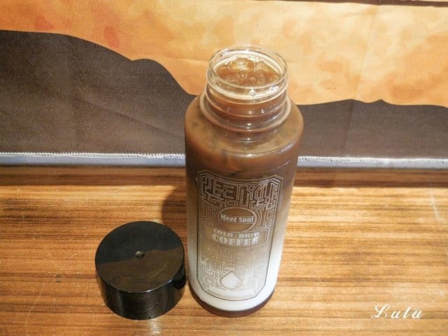 麋所咖啡飲啤館 meetsoul coffee。新莊咖啡店推薦。外帶/輕食/內用/外送。市區裡的小文青。新莊體育場旁