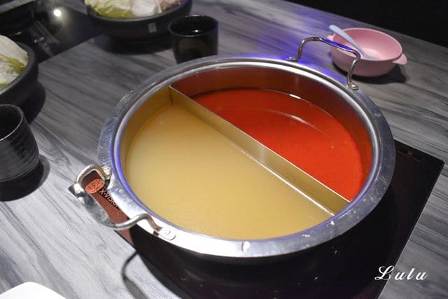 大直火鍋。闊佬shabu shabu。精緻套餐,食材新鮮嚴選。活體生猛海鮮,價位親民 - 第21張圖 大直火鍋。闊佬shabu shabu。精緻套餐,食材新鮮嚴選。活體生猛海鮮,價位親民