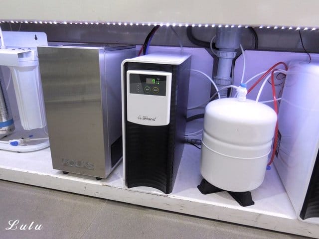 新竹竹北/AQUA SPRING 淨工坊。AQ802冷熱觸控飲水機+RO-505高效節能純淨水器。首創觸控式龍頭，供應冷熱水，即開即飲。新手爸媽泡奶最愛。時尚造型，施工安裝簡便