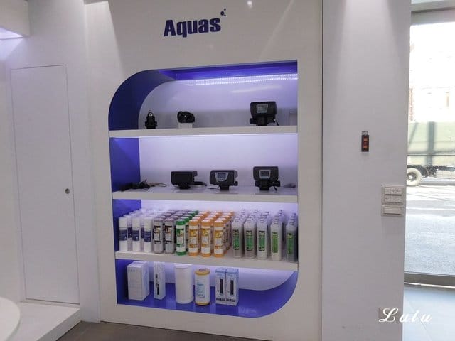 新竹竹北/AQUA SPRING 淨工坊。AQ802冷熱觸控飲水機+RO-505高效節能純淨水器。首創觸控式龍頭，供應冷熱水，即開即飲。新手爸媽泡奶最愛。時尚造型，施工安裝簡便