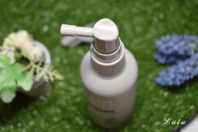 【Derma&More】膠原髮根強化洗髮精400ml+膠原髮根賦活精華100ml。#韓物通。9大無添加，含有水溶性低分子膠原蛋白複合因子，使頭皮由內到外都滋潤，讓頭皮恢復彈力。拒絕油頭味的秘密武器
