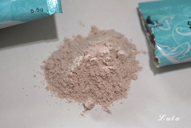 纖之燃酵素纖維粉。幫助消化。調整體質。採用日本專利山茶花萃取物、專利益菌、菊糖，搭配66種蔬果酵素粉、複合纖維群，補充身體益菌同時兼顧營養