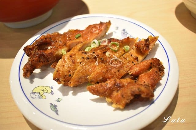 板橋美食。饗記·呷麵呷麵平價麵舖板橋店。小文青風的平價麵店。低消費，高品質。吃麵也能吃出時尚感